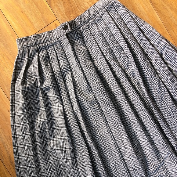 VINTAGE french long plaid pleated skirt midi 💼🎀 Academia Aesthetic - Picture 5 of 11